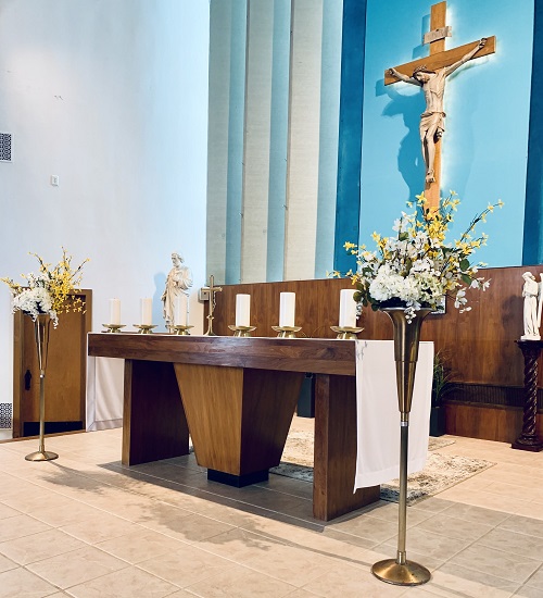 sacred heart church altar